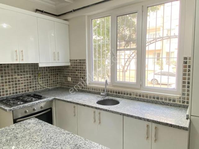 23 Nisanda Tıp Fakültesine Çok Çok Yakın Bakımlı Kiralık Daire