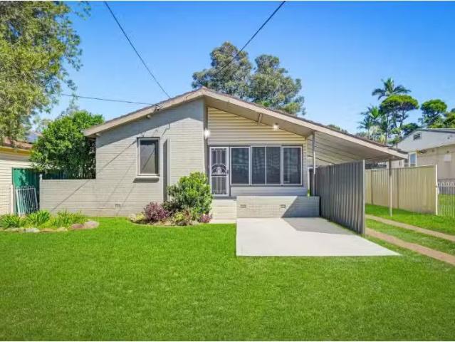 23 Palmyra Avenue, LETHBRIDGE PARK House for rent Listed by S.