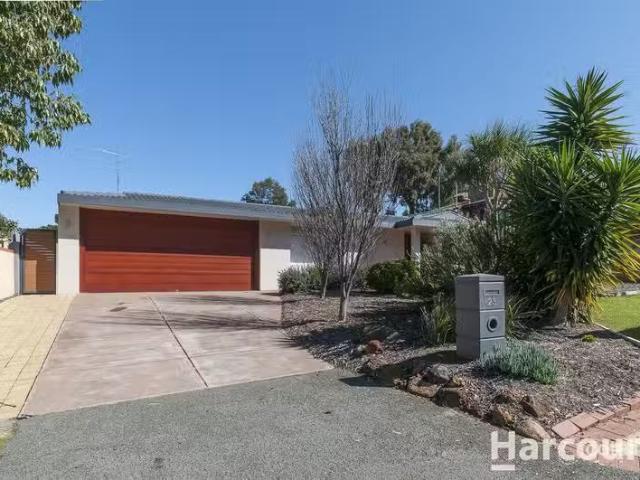 23 Pentland Avenue, DUNCRAIG, WA 6023 House for Rent