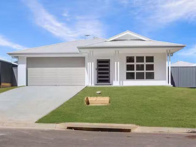 23 Persimmon Parkway, Thrumster, NSW 2444