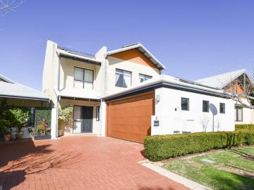 House to rent in Halls Head