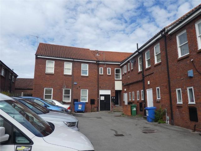23 Prestongate, Hessle, Hessle, East. 1 bed flat to rent £575 pcm £133 pw
