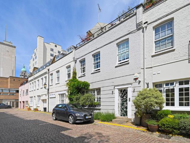 23 Princes Gate Mews, London, SW7 2PS, United Kingdom | 4 bed townhouse for rent #138513012 | Rentberry