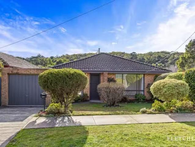 23 Reid St, Brown Hill VIC 3350 House For Lease