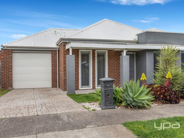 23 Royal Terrace, Craigieburn