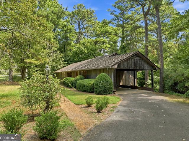 23 Saddle Mountain Road SE