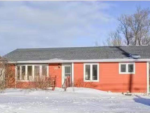23 Saint Simon Rd, Caraquet, NB, E1W 1B3 house for sale Lis.