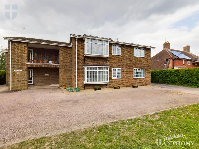 23 Station Road, Aylesbury HP22, 1 bed flat to rent, £1,050 pcm | PrimeLocation