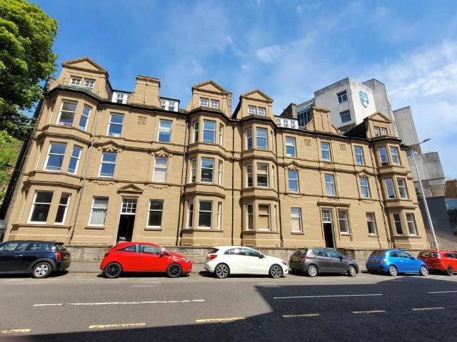 23B Perth Road, 3 bed flat to rent £1,350 pcm £312 pw