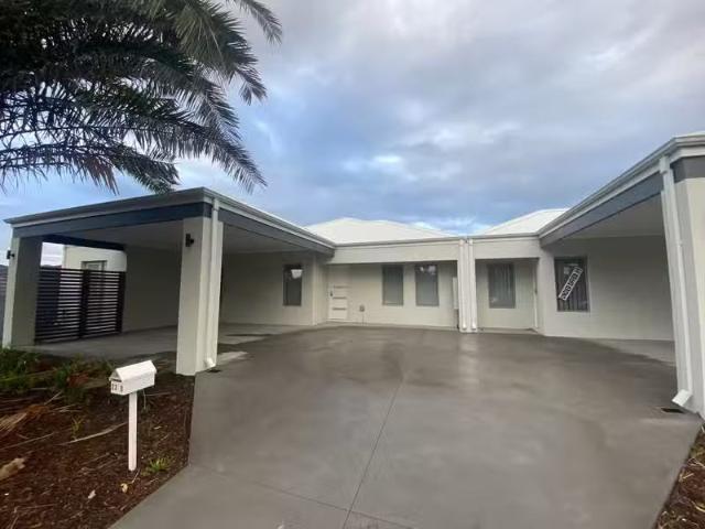 23D Shortland WAY, GIRRAWHEEN, WA 6064 House for Rent