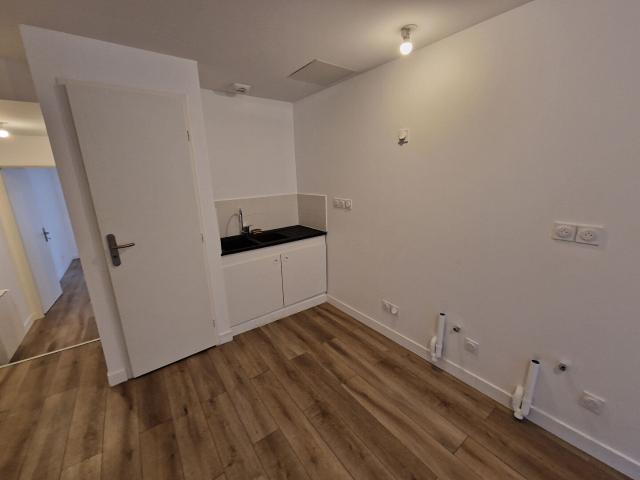23JG949T22ème2B NEYROLLES T2 1er Appartement 2 pièce s 33.99 m2