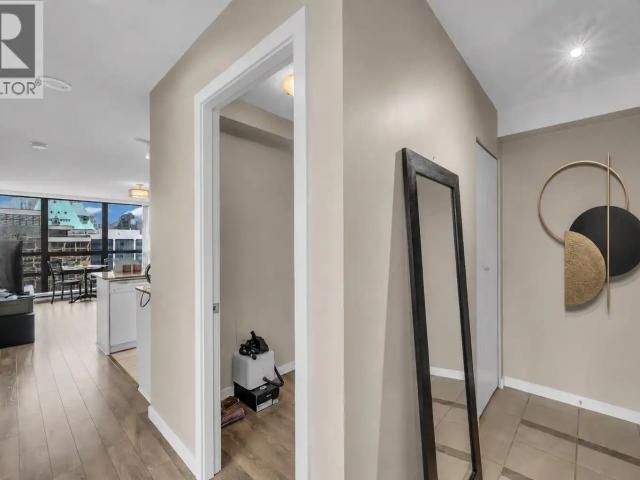 23XX 938 SMITHE STREET