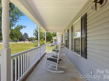 2004 Hunters Ridge Road