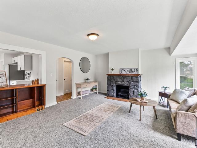 2004 Sunnymede Drive