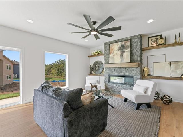2004 SE Oak Ridge Drive