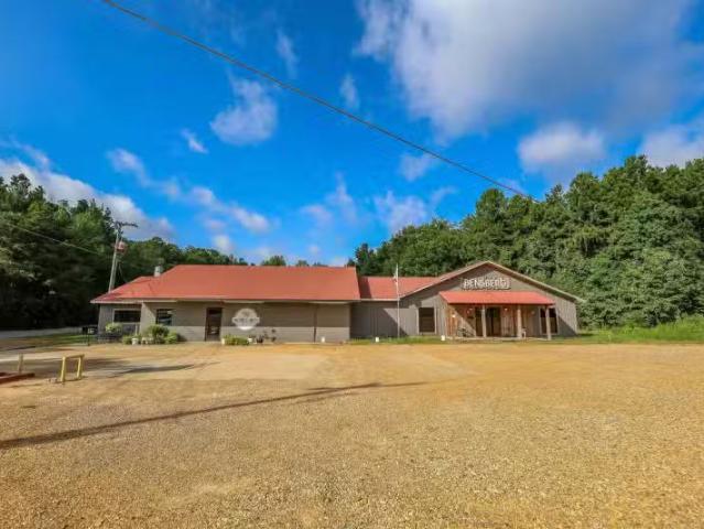 2005 FAIRVIEW RD SW, CAMDEN, AR 71701