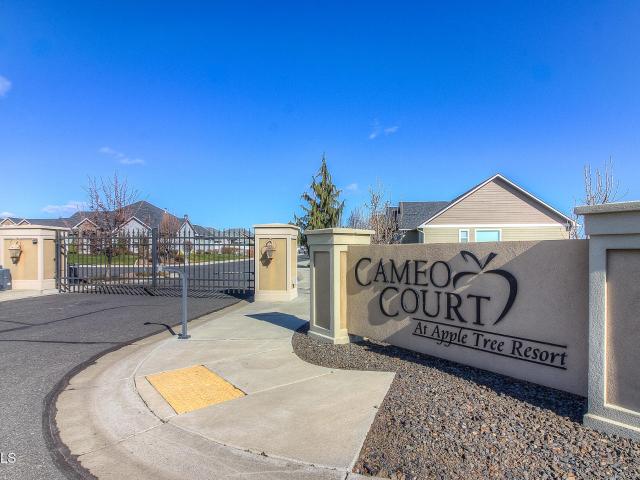 2005 S 87th Ave, Yakima, WA 98903 | MLS #26 659