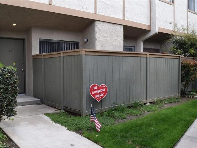2005 W Culver Ave, 2 beds, 2 full baths