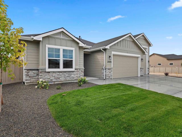 2005 W Ibis Dr