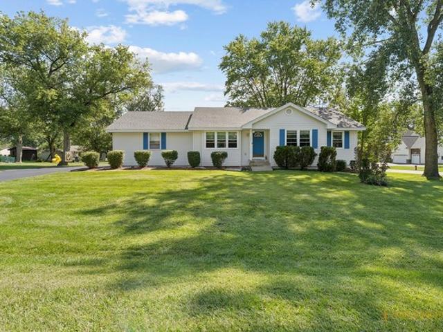 2005 W May Dr, Johnsburg, IL 60051