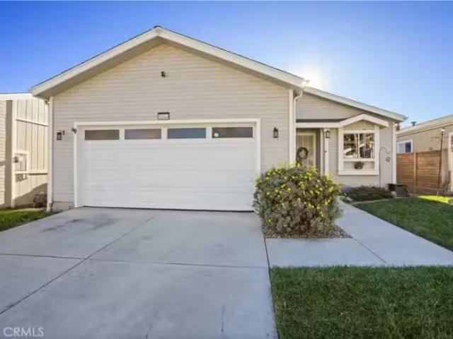 20060 SHADOW ISLAND DR, CANYON COUNTRY, CA 91351