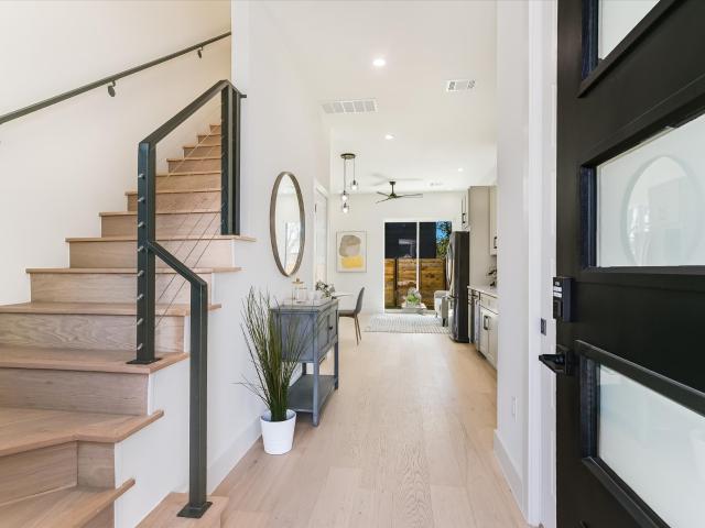 2006 S L Davis Ave, Unit 3, Austin, TX 78702 | MLS #8768