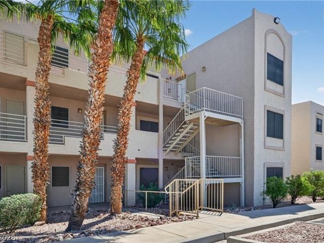 2008 Mesquite Ln Apt 304, Laughlin, NV 89029