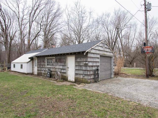 2008 E Riverside Drive