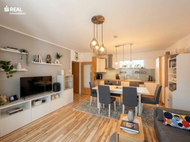 2 Zi Wohnung mit 58 m2 Garten Terrasse & Carport – Ihr neues Zuhause!