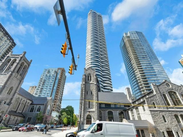 2008 1033 Nelson Street