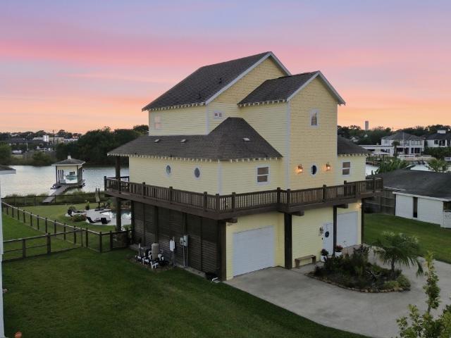 2009 Oceanview Dr, Seabrook, TX 77586 | MLS #10833