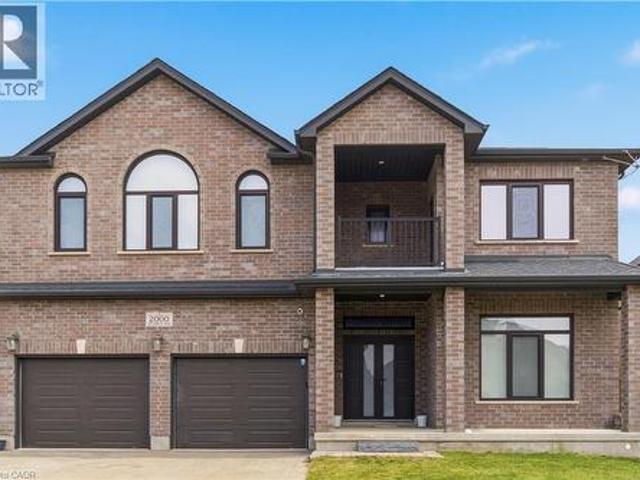 2000 Maddex Way, London, ON, N5X 0M9 house for sale | Listing ID 40855 | Royal LePage
