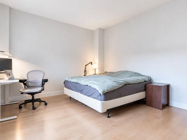 2000 Av. Claremont, Montréal Côte des Neiges, QC H3Z