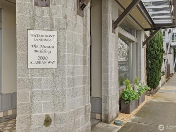 2000 Alaskan Way, Unit 553, Seattle, WA 98121 | MLS #2488