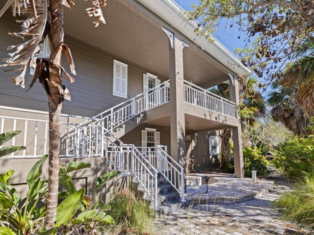 2000 Bayview Dr. Tierra Verde, US, FL