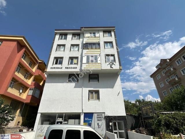 2000 Evler Mahallesi'nde Eşyalı 2+1 Amerikan Mutfaklı Satılık Daire