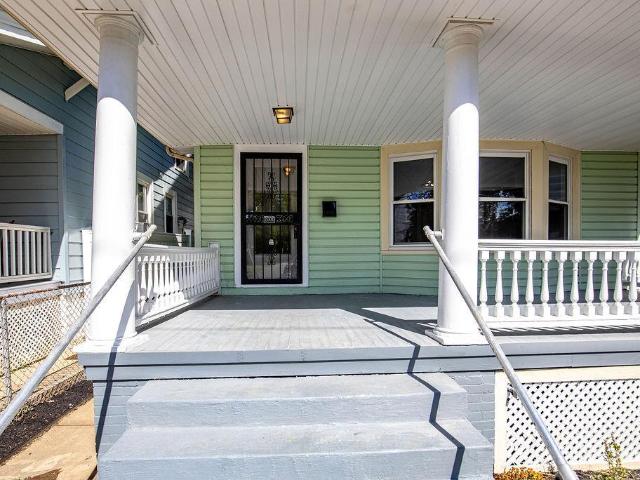 2000 Hewitt Avenue