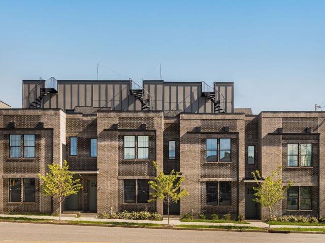 2000 S Hamilton Rd # 2