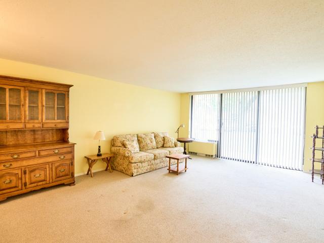 2000 Saint Regis Drive # 1B