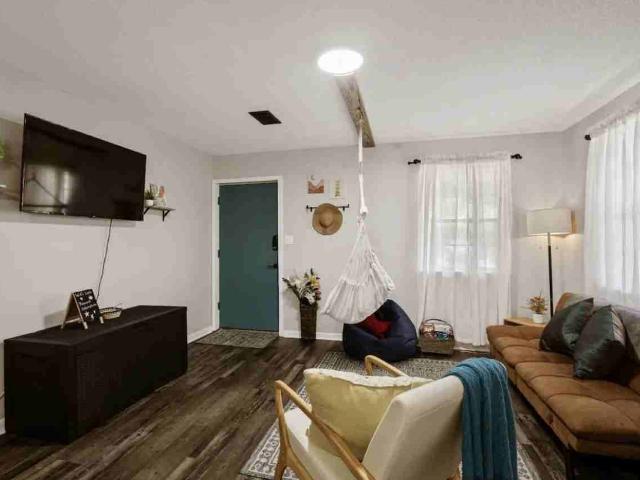 2001 North 61st Avenue 3 Bedroom Apartment for Rent at 2001 N 61st Ave #1354822P, Myrtle Grove, FL 32506 Parish Heights