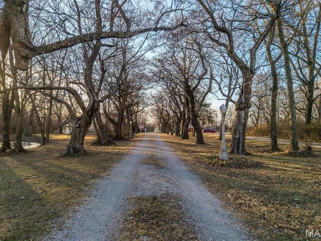 2001 Beck Lane