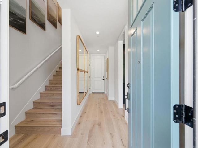 2001 Cascade Way