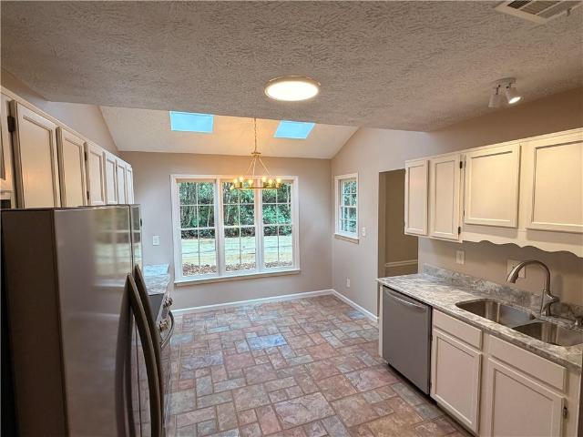 2002 Arbor Forest Drive SW