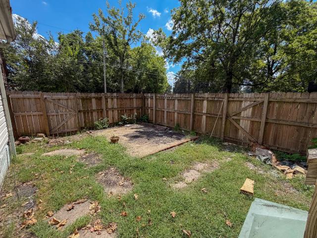 2002 Guthrie Avenue