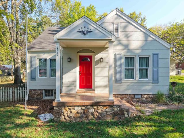 2002 Thomasville Street