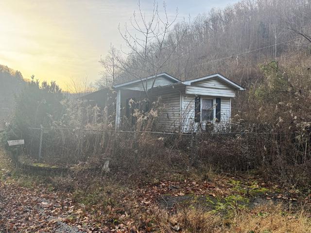 2003 Jacks Creek Rd