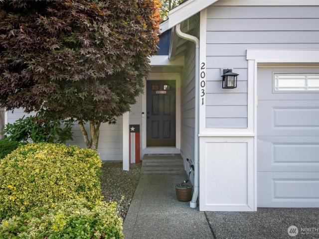 2003 th Avenue E