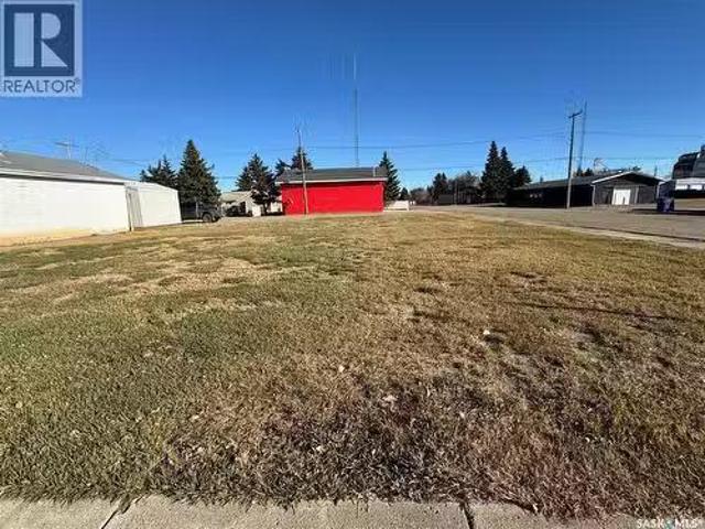 200 & 202 Broad Street, Cut Knife, SK, S0M 0N0 vacant land f.