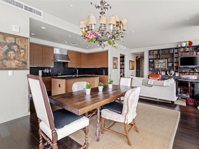 200 Congress Ave # 11F