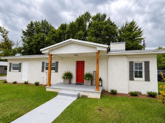 200 Cable St